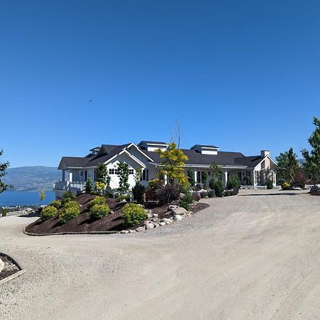 Autumn Lane B&B, Farmhouse Elegance & Stunning Lakeviews West Kelowna Zewnętrze zdjęcie